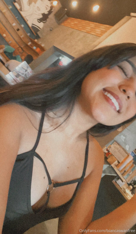 biancaswanfree onlyfans fuck