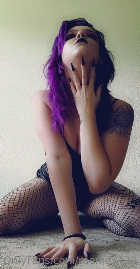 raemay420 onlyfans nudes leaks