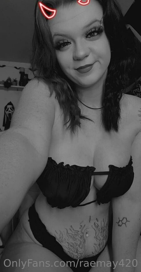 raemay420 nudes onlyfans leaks