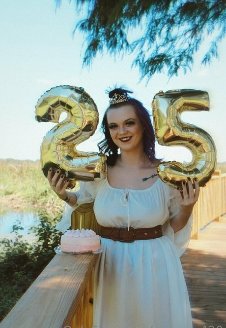 raemay420 onlyfans nudes leaked