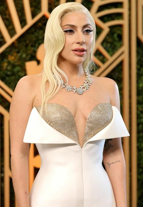 Lady Gaga leaks onlyfans