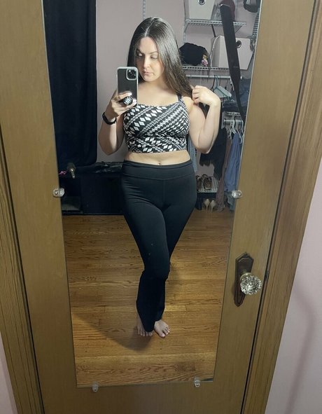 karby onlyfans model photos