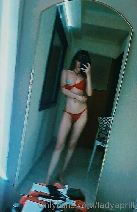 ladyaprill nude only fans leaks