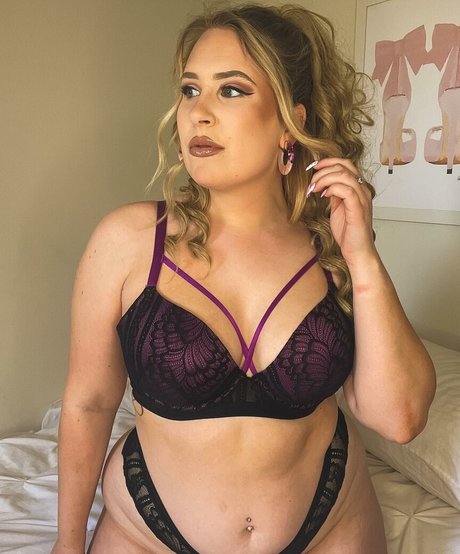 Sophie Turner tits onlyfans