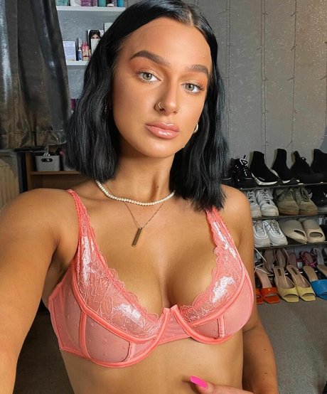 Louiseereid naked leaked onlyfans