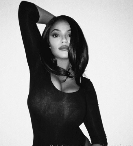 sophiacardinez nude only fans