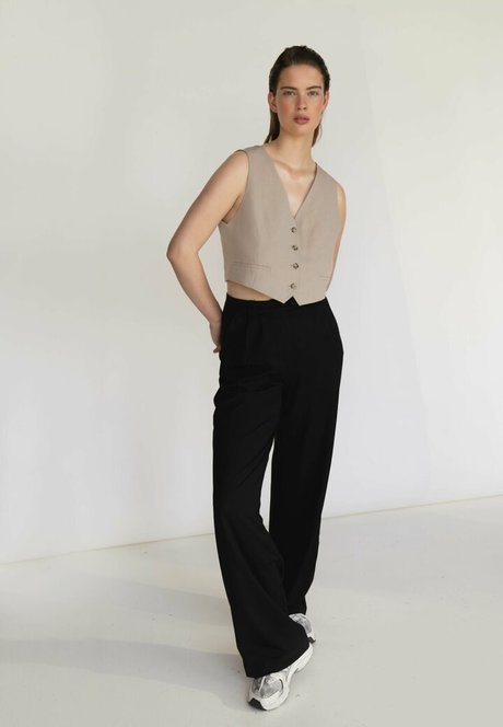 Benthe Ten Broek onlyfans ass