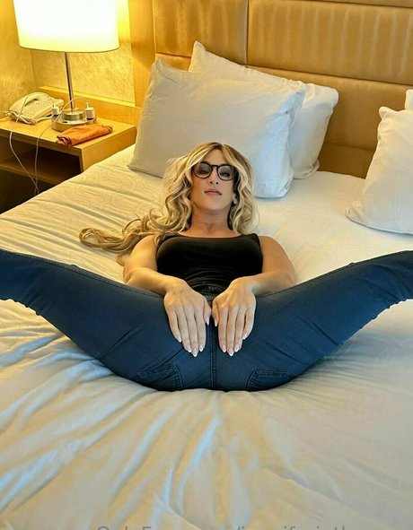 blonde hot wife onlyfans sexy xxx shots