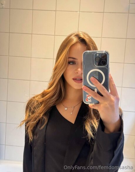 women onlyfans erotic gallery