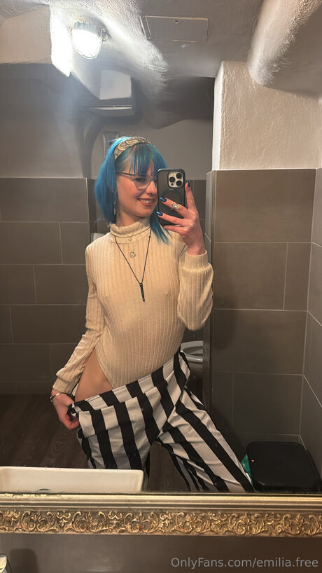 Emilia Free onlyfans naked