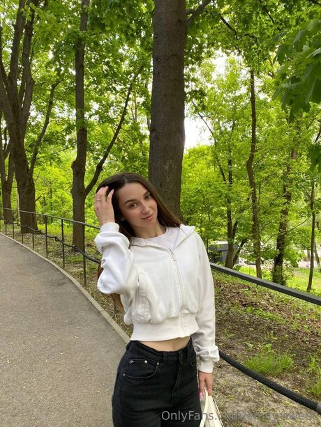 Emily Sweet naked only fans