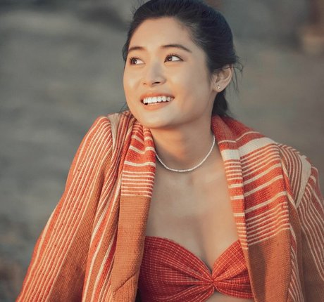 Ashley Liao naked onlyfans leak