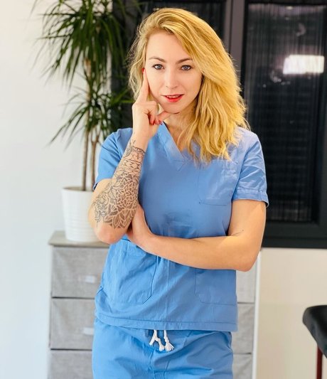 Elisa Calvi onlyfans nude