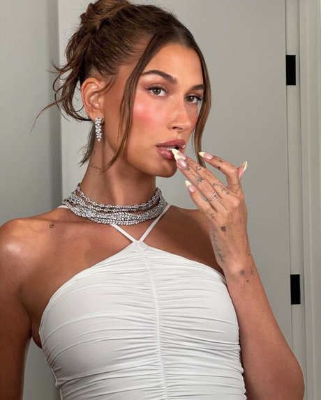 Hailey Baldwin Bieber onlyfans leaked free