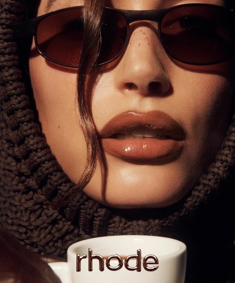 Hailey Baldwin Bieber topless onlyfans