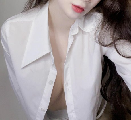 asuna  self-portrait