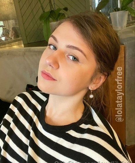 lewdlilyfree onlyfans naked leaked