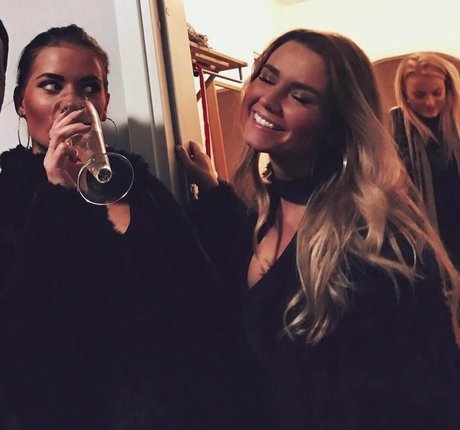 Alma Tandrup onlyfans leaked porn