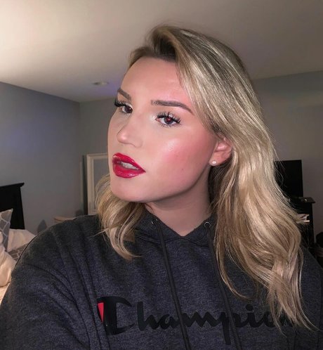 Erica Carosella sex onlyfans