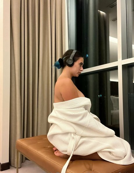 Fiona Bones onlyfans keak