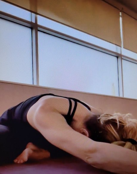 curvy lesbian onlyfans beautiful porn self-portrait