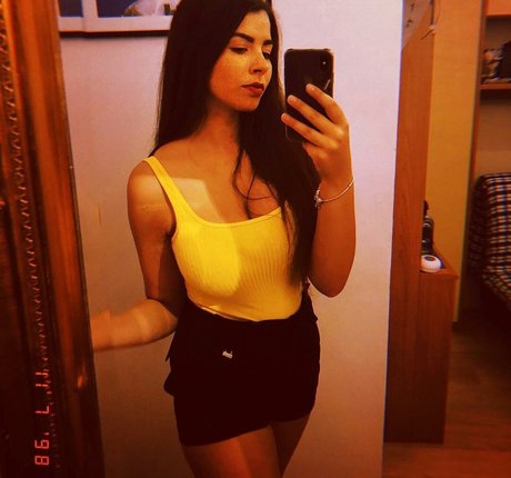 Anna Rebellato naked on onlyfans