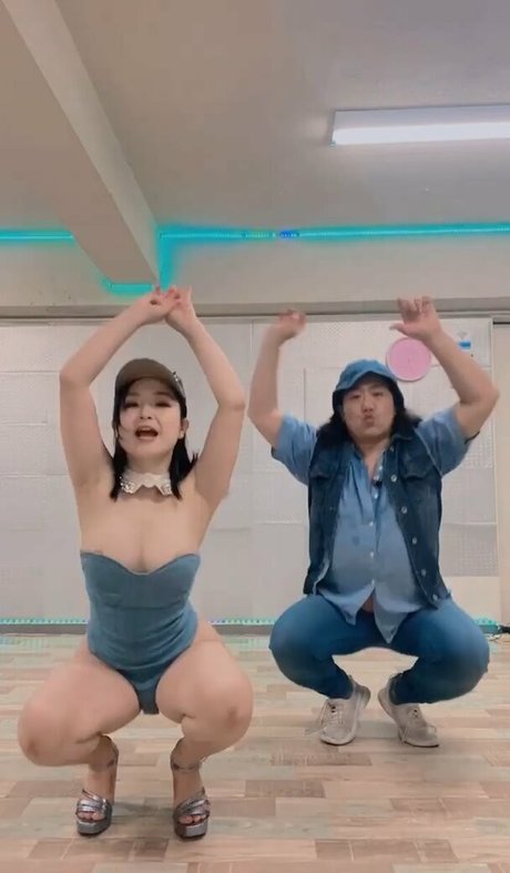 Childish Lina onlyfans page