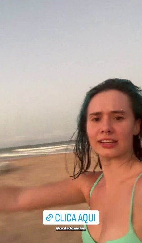 Julia K Barni onlyfans naked leaks