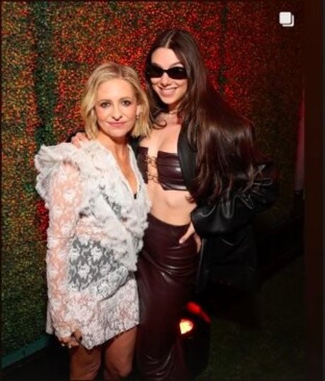 Kira Kosarin leak only fans