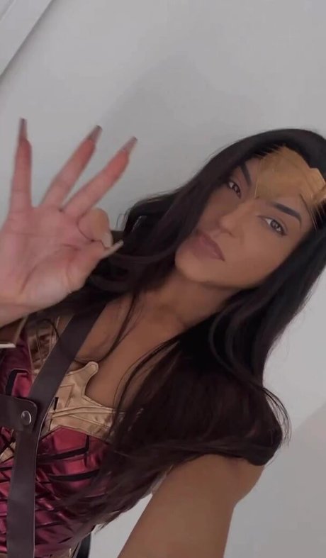 Leah Shutkever boobs onlyfans