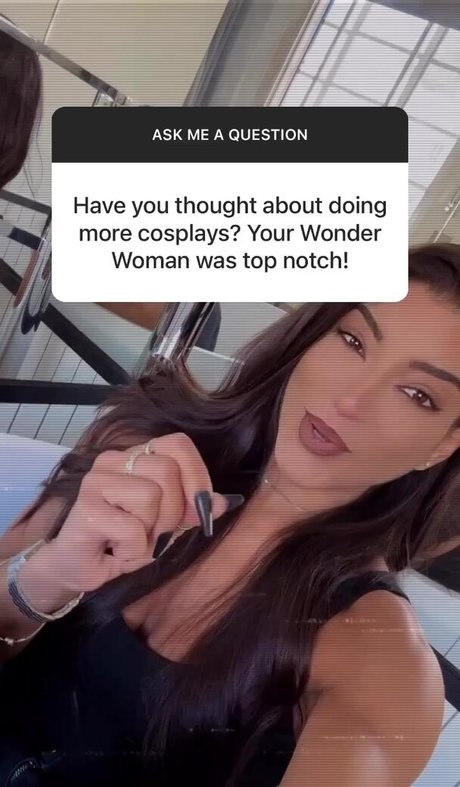 Leah Shutkever nude onlyfans