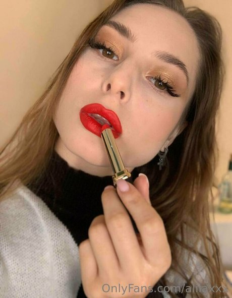 aliiaxxx porn onlyfans