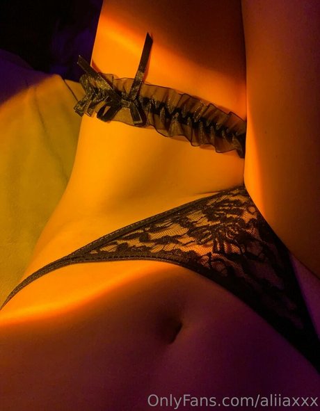 aliiaxxx onlyfans leaks