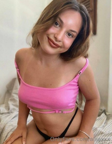 aliiaxxx onlyfans leaked nude