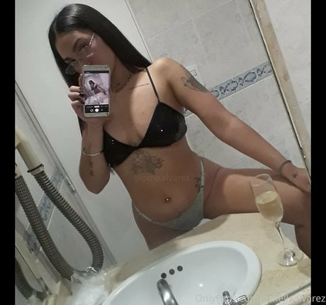 ornellaalvarez onlyfans photo
