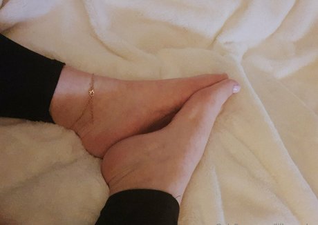 lillysunday onlyfans nudes