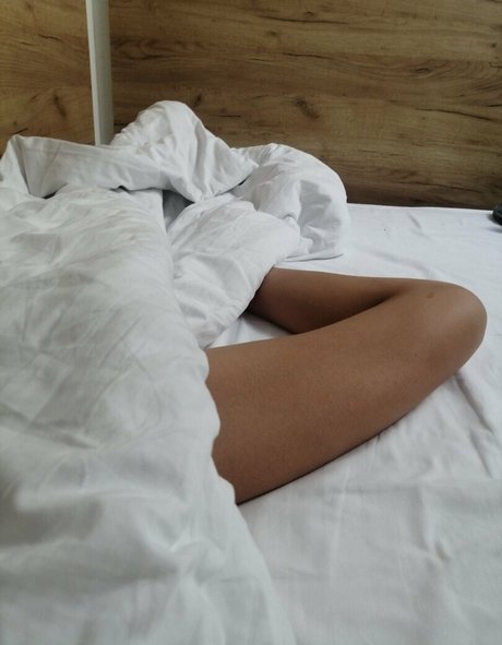 waifu onlyfans beautiful self-portrait