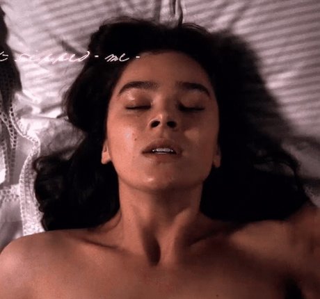Hailee Steinfeld onlyfans sex