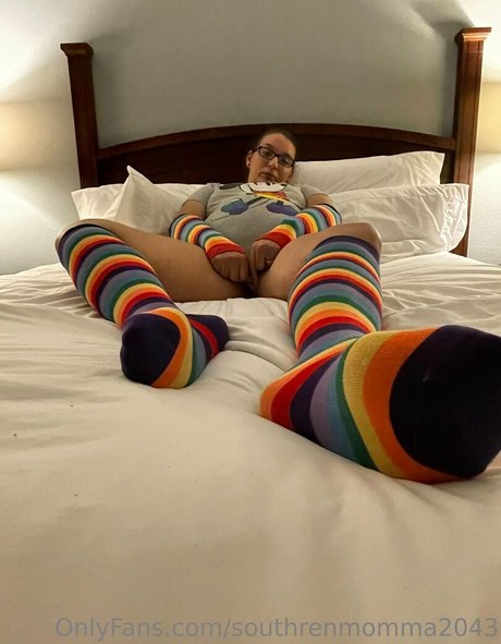 southrenmomma2043 naked onlyfans leaked