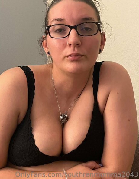 southrenmomma2043 onlyfans leak nudes