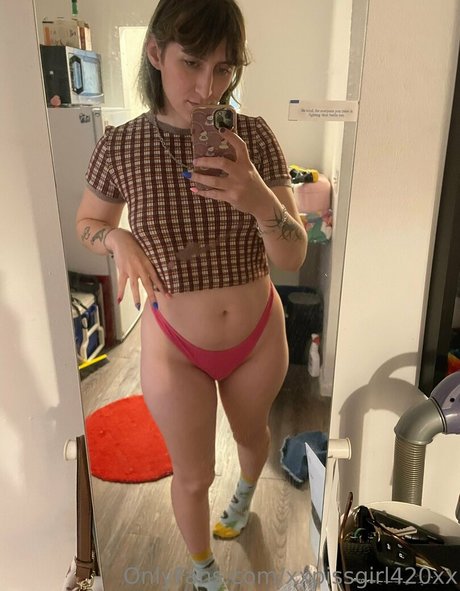 xxpissgirl420xx onlyfans leaka