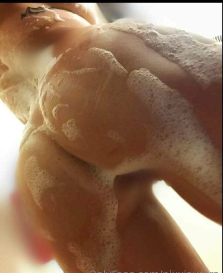 nixxiaurora onlyfans gratis