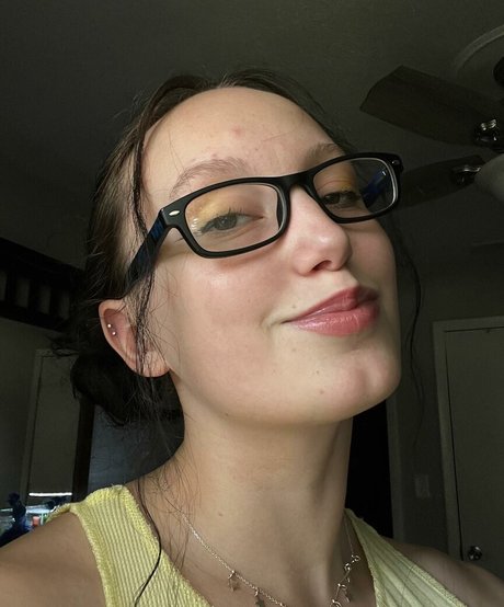 MuscleMommy002 onlyfans star