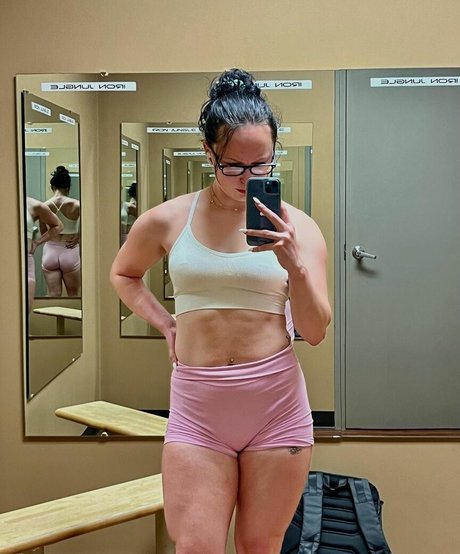 MuscleMommy002 desnuda onlyfans