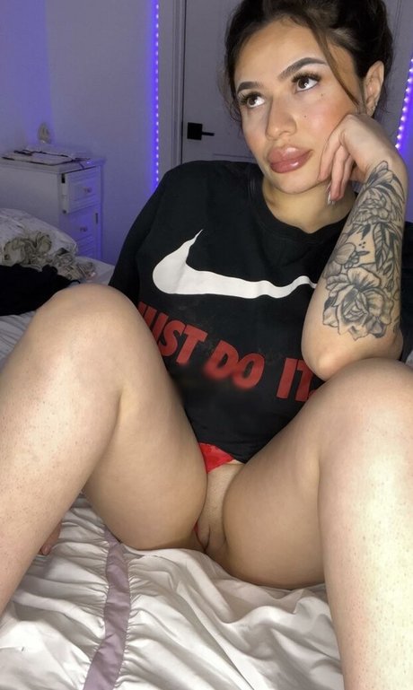 valentinee xo nude onlyfans pics