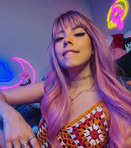 Luna Bloom onlyfans leak ass