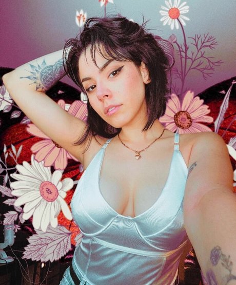 Luna Bloom onlyfans sex leaks