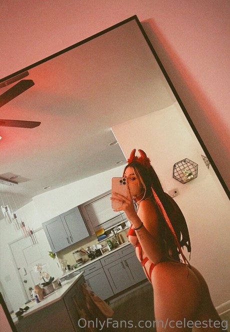 Celeesteg onlyfans images