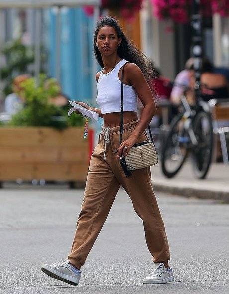 Vick Hope desnuda onlyfans