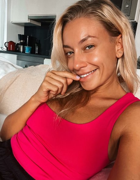 Amy Love onlyfans leak